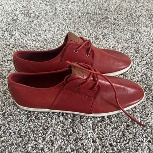 Aldo Men’s Red Low Top Sneaker SZ 11